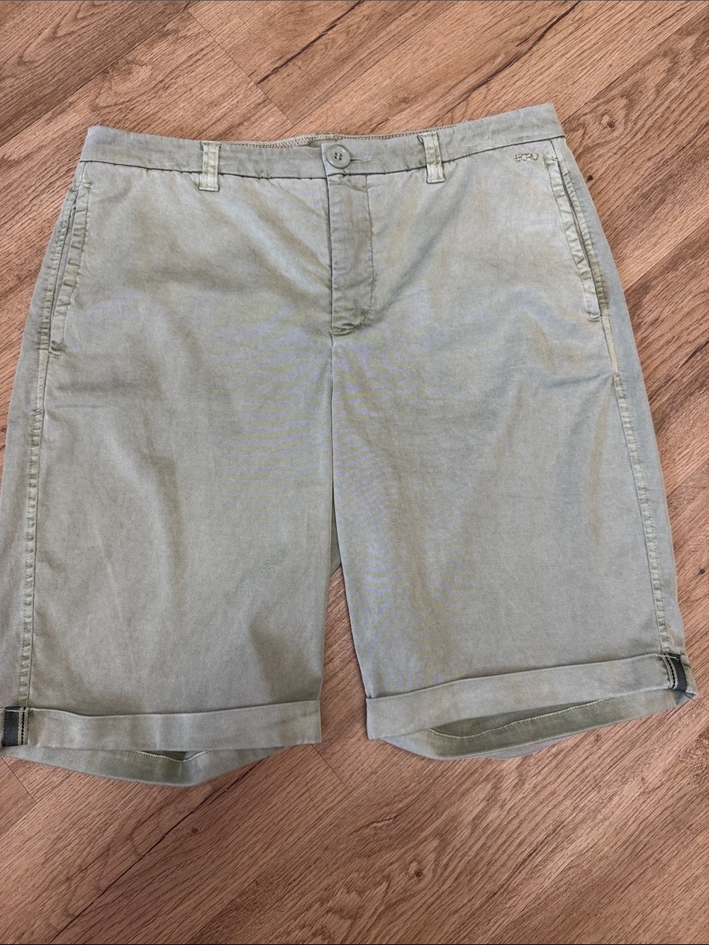 Ecru Shorts Size 8 NWOT